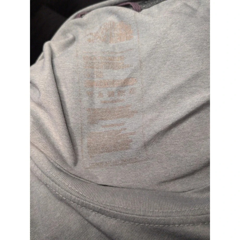 The North Face Flash Dry Mens Long Sleeve Running Shirt Medium Grey Polyester